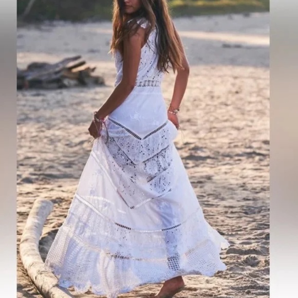 LOVESHACKFANCY GOWN - Picture 4 of 8